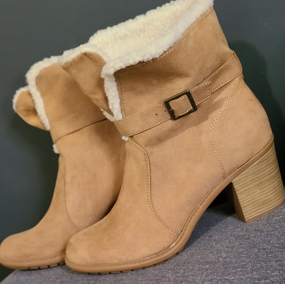 Womens heal boots